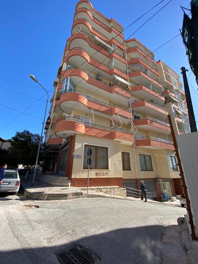 Noar Apartment Sarandë Exterior foto