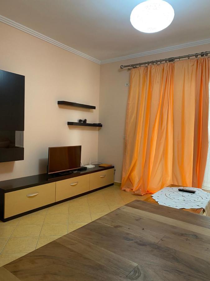 Noar Apartment Sarandë Exterior foto